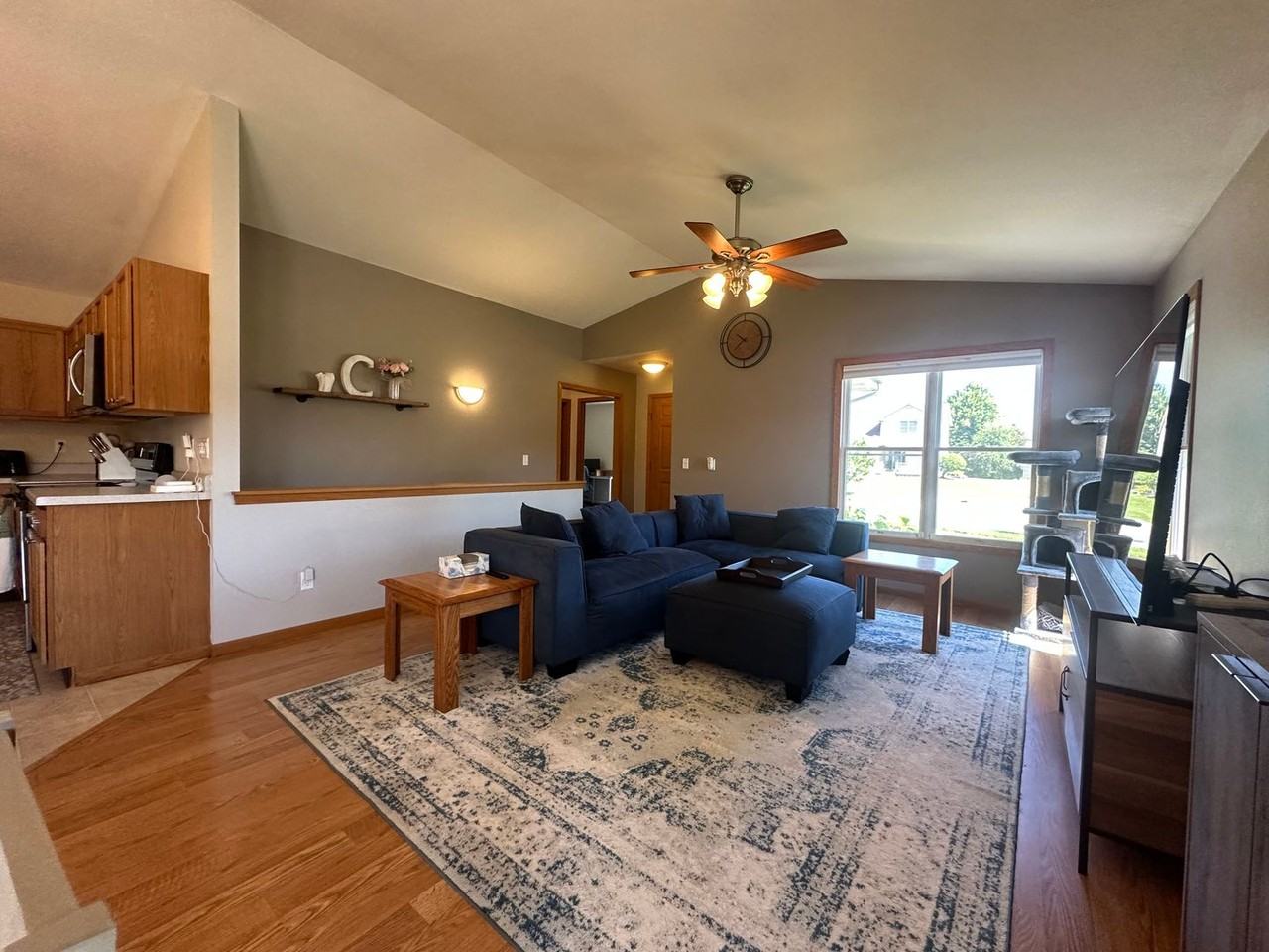 868 N Edge Trl - Photo 6 of 27