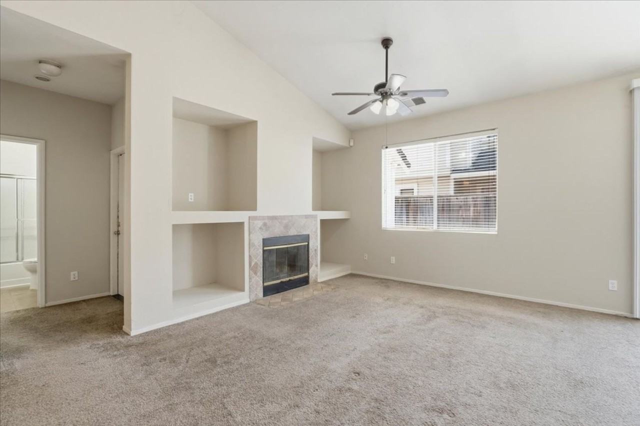 9386 Laguna Pointe Way - Photo 4 of 25