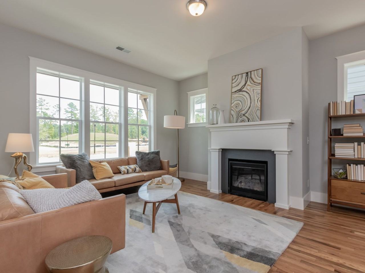 1318 Excelsior Grand Ave - Photo 2 of 45
