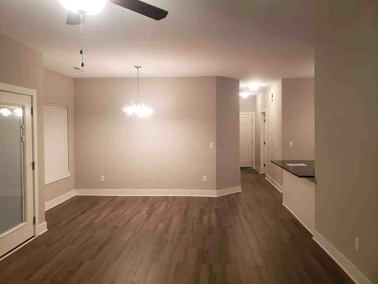 5514 N Edwards Cir - Photo 4 of 8