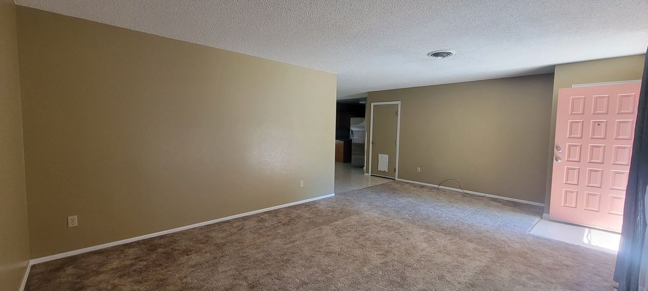 1003 Apple Ln - Photo 6 of 26
