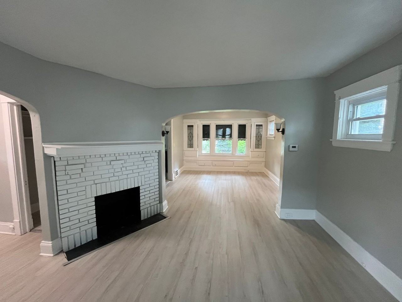 2802 E 118th St - Photo 4 of 23