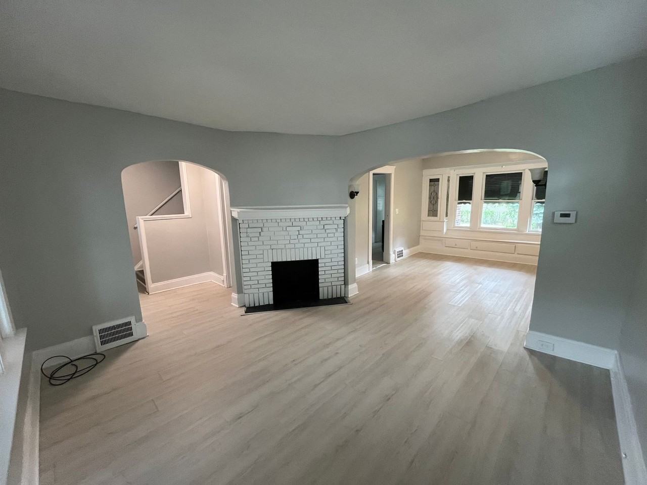 2802 E 118th St - Photo 6 of 23