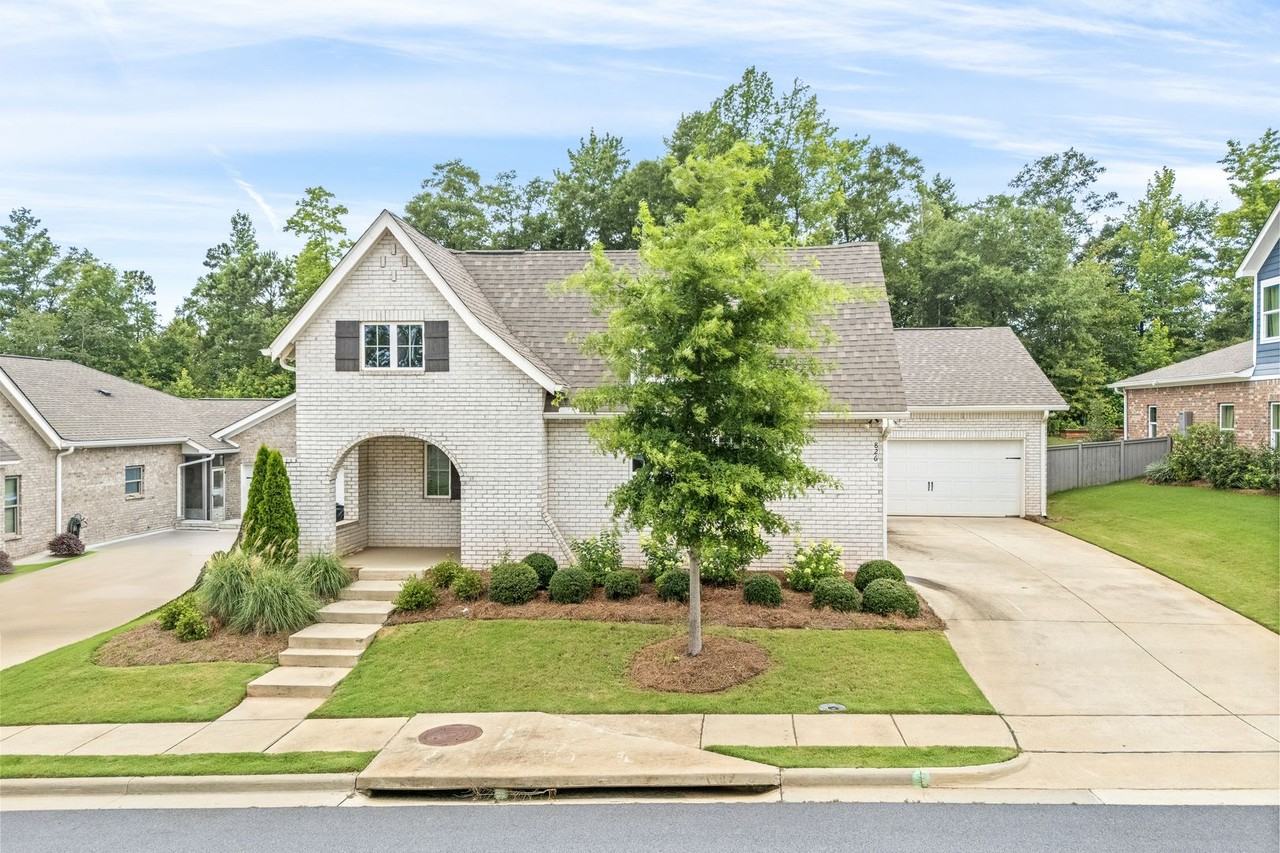 826 Clear Spring Dr - Photo 2 of 23