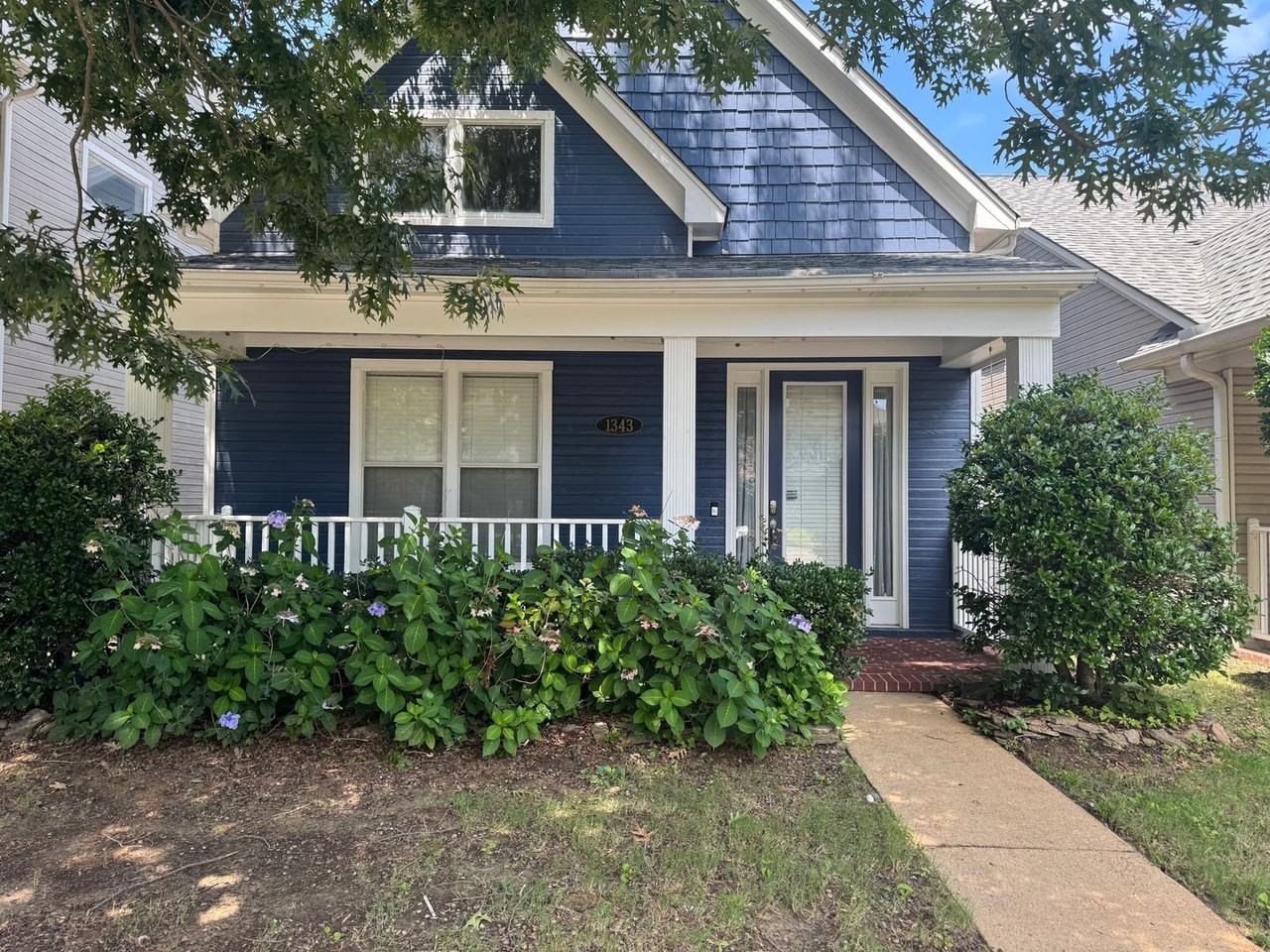 1343 Island Pl E - Photo 2 of 32