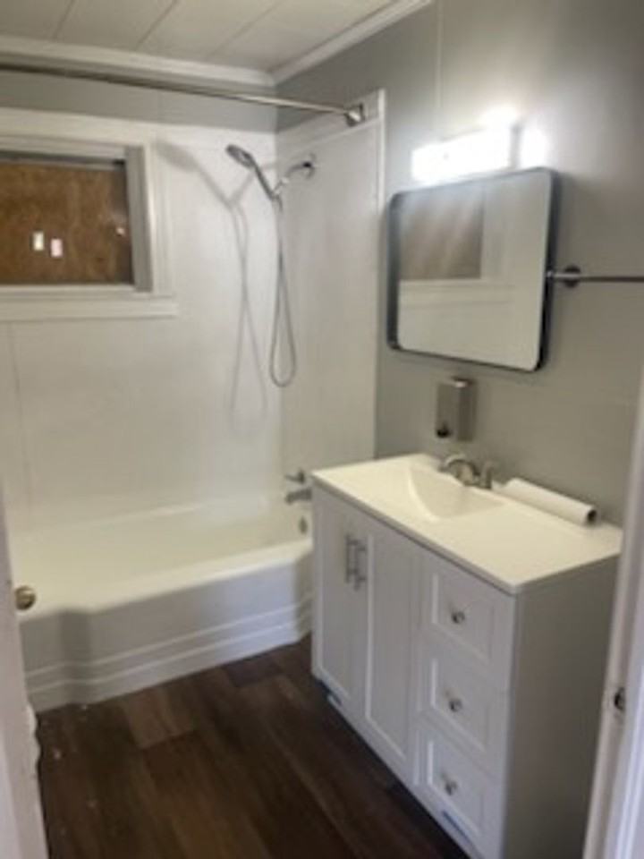 103 E Thompson St - Photo 6 of 10