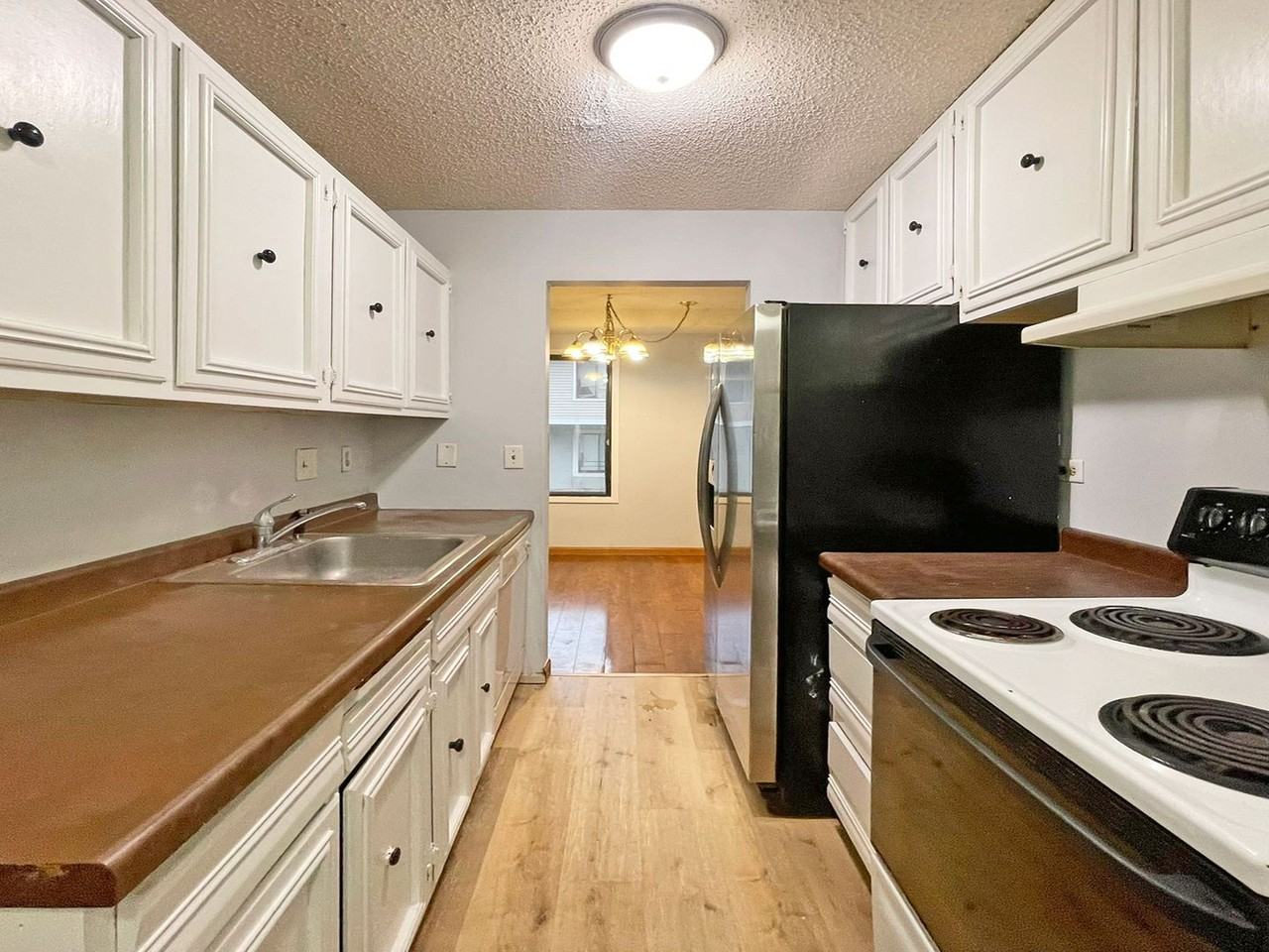 1133 Trailwood S - Photo 6 of 20