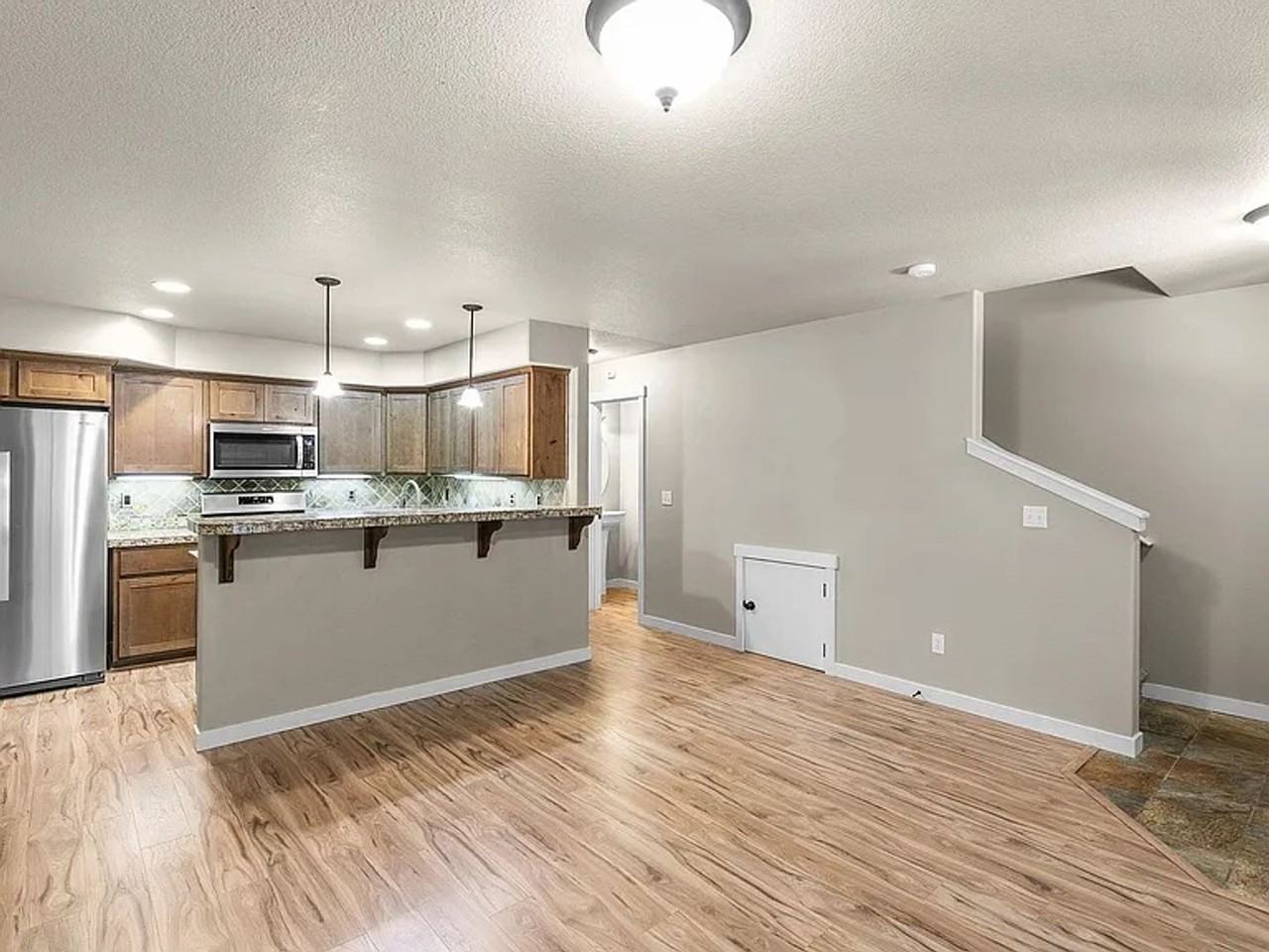 433 Nw 25th St - Photo 6 of 21