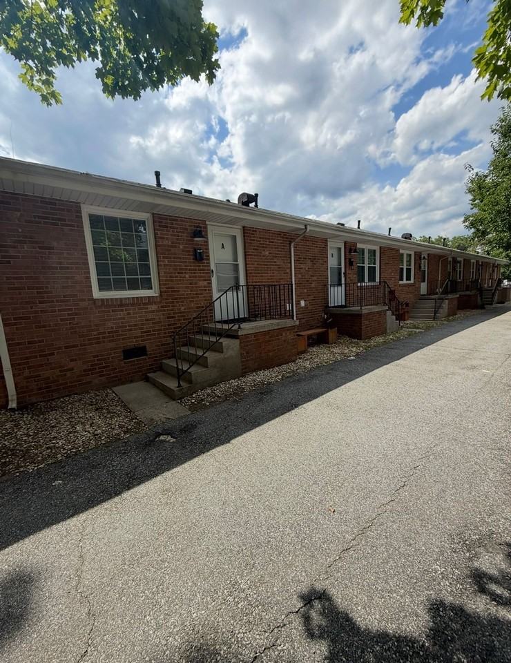 602 Fairmont Street - Photo 5 of 8