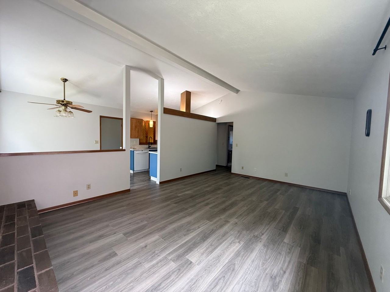 11820 Sw Belmont Ter - Photo 4 of 34