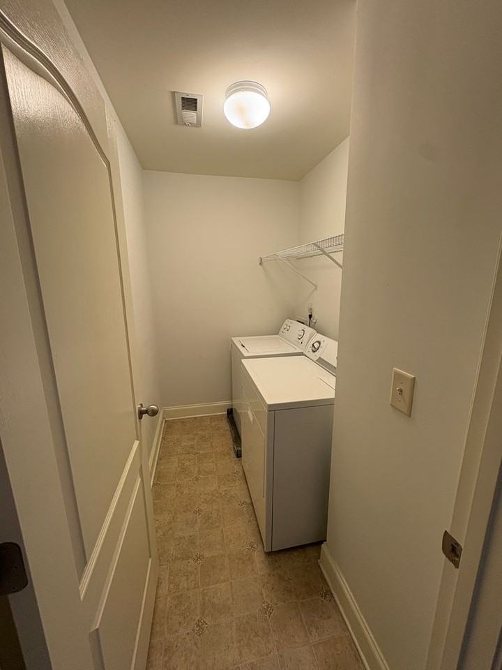735 Tulip Grove Rd - Photo 3 of 22