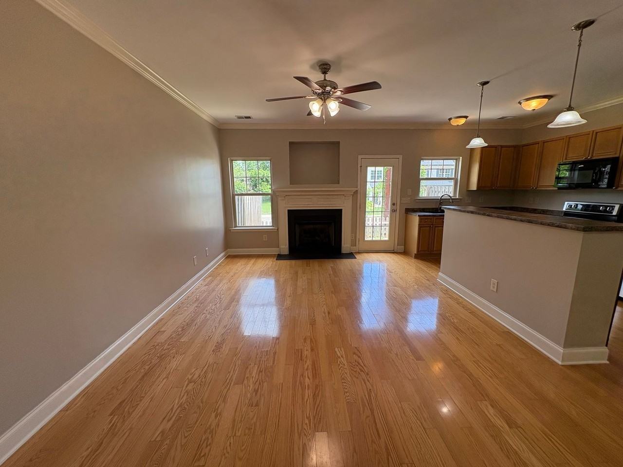735 Tulip Grove Rd - Photo 5 of 22