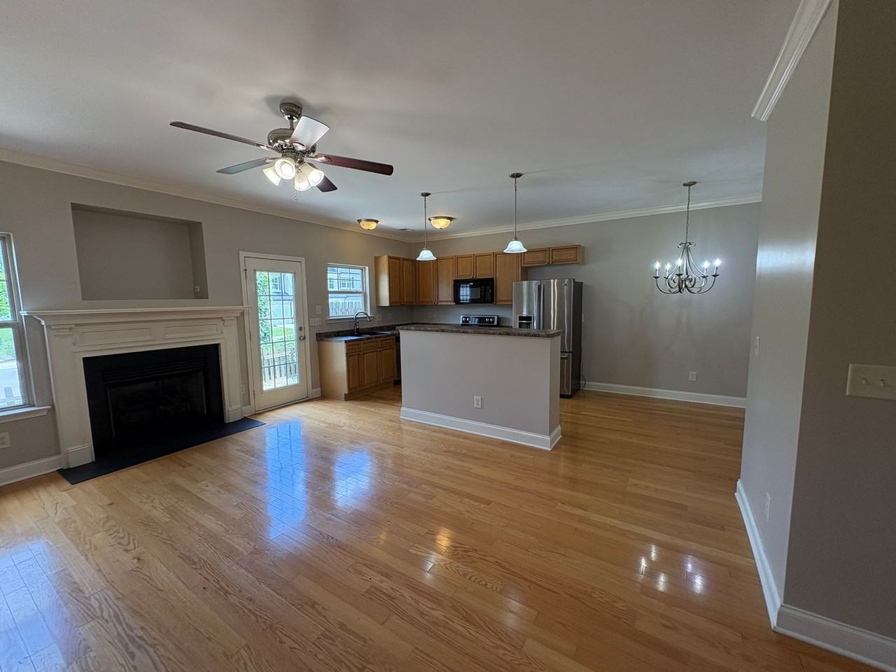 735 Tulip Grove Rd - Photo 6 of 22
