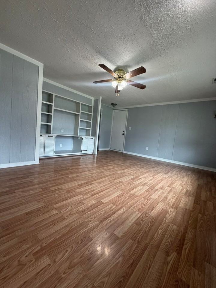 5003 Terry Dr - Photo 7 of 14