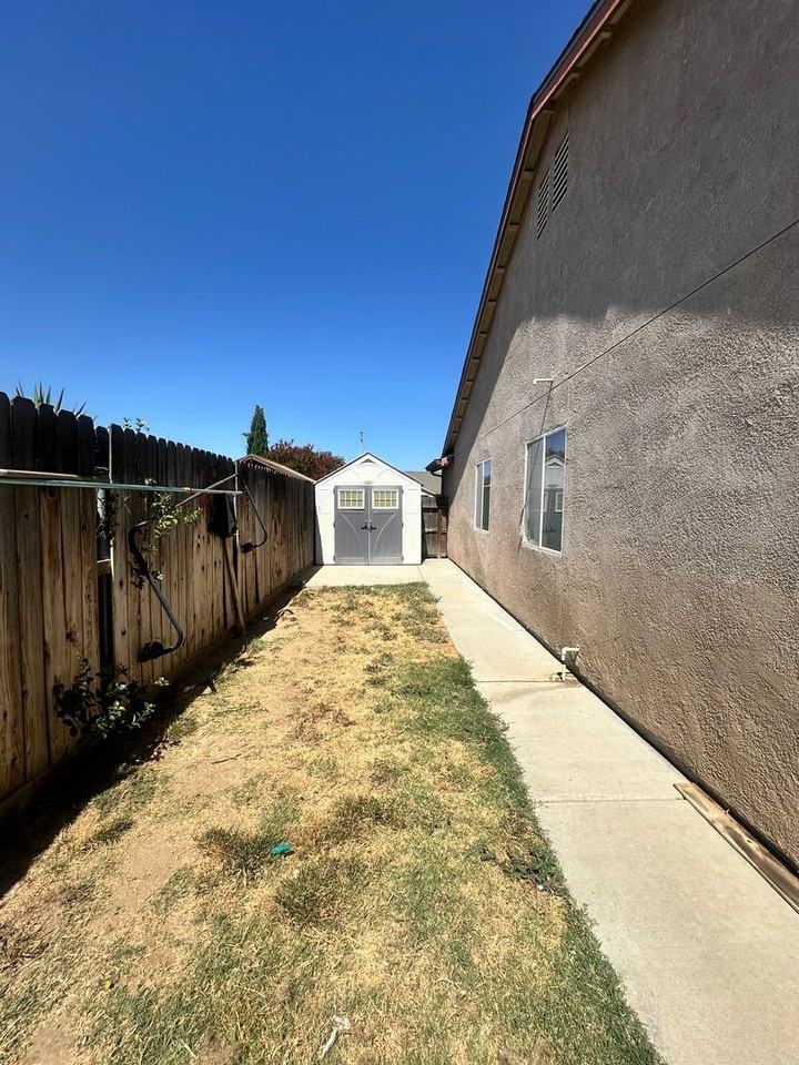 1253 Monterey Ave - Photo 5 of 21