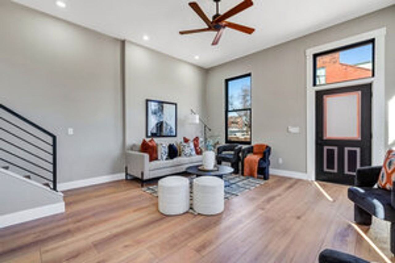 1000 Barton St - Photo 5 of 16
