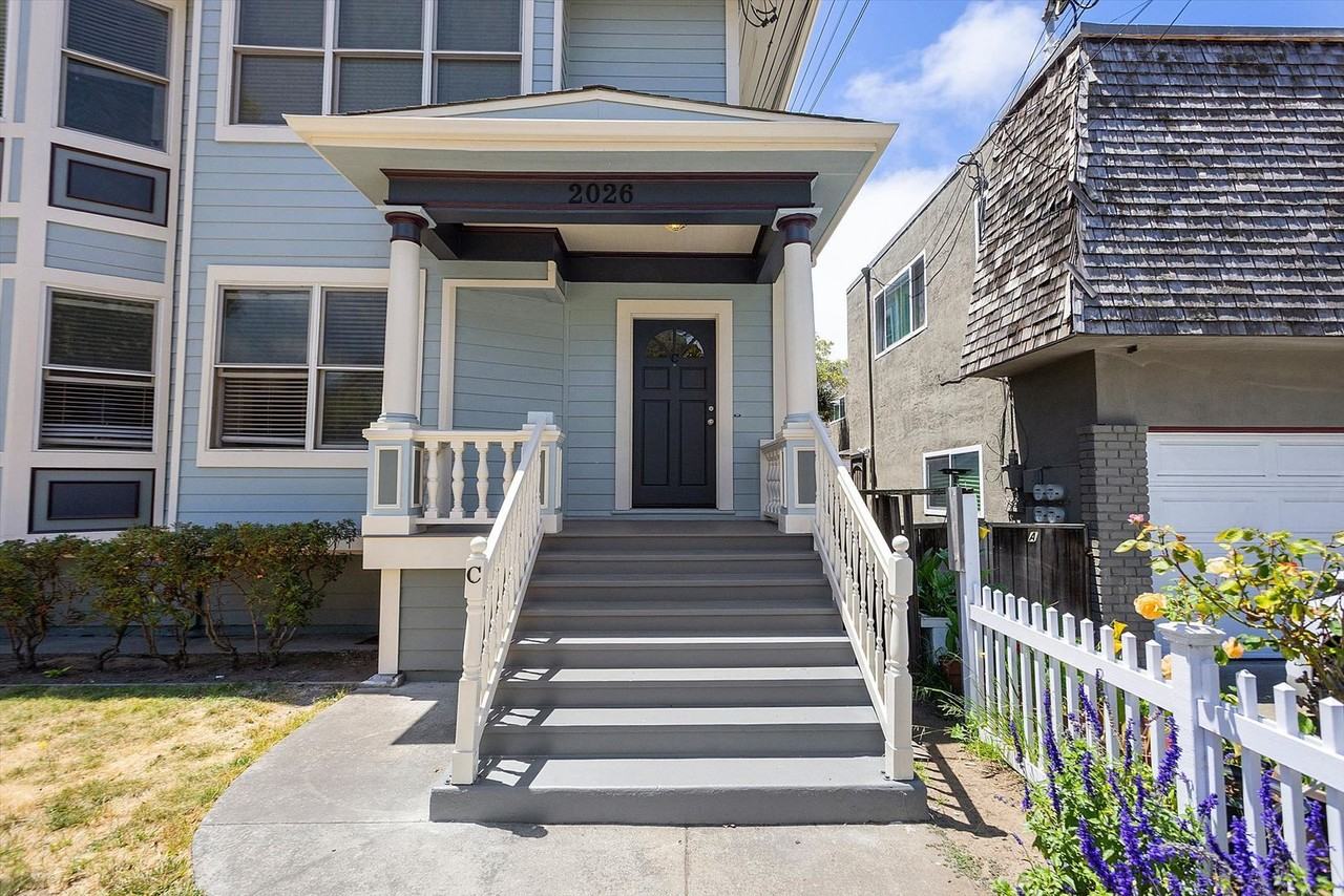 2026 San Antonio Ave #C - Photo 3 of 22