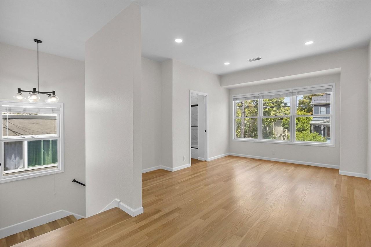 2026 San Antonio Ave #C - Photo 6 of 22