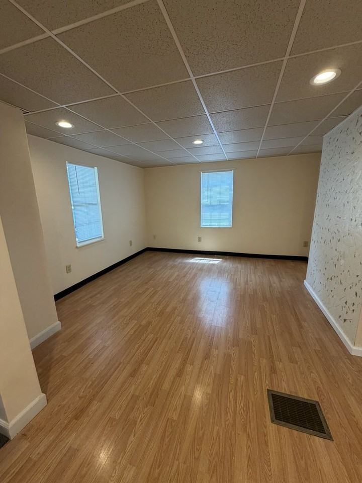 199 Parsons St - Photo 4 of 23