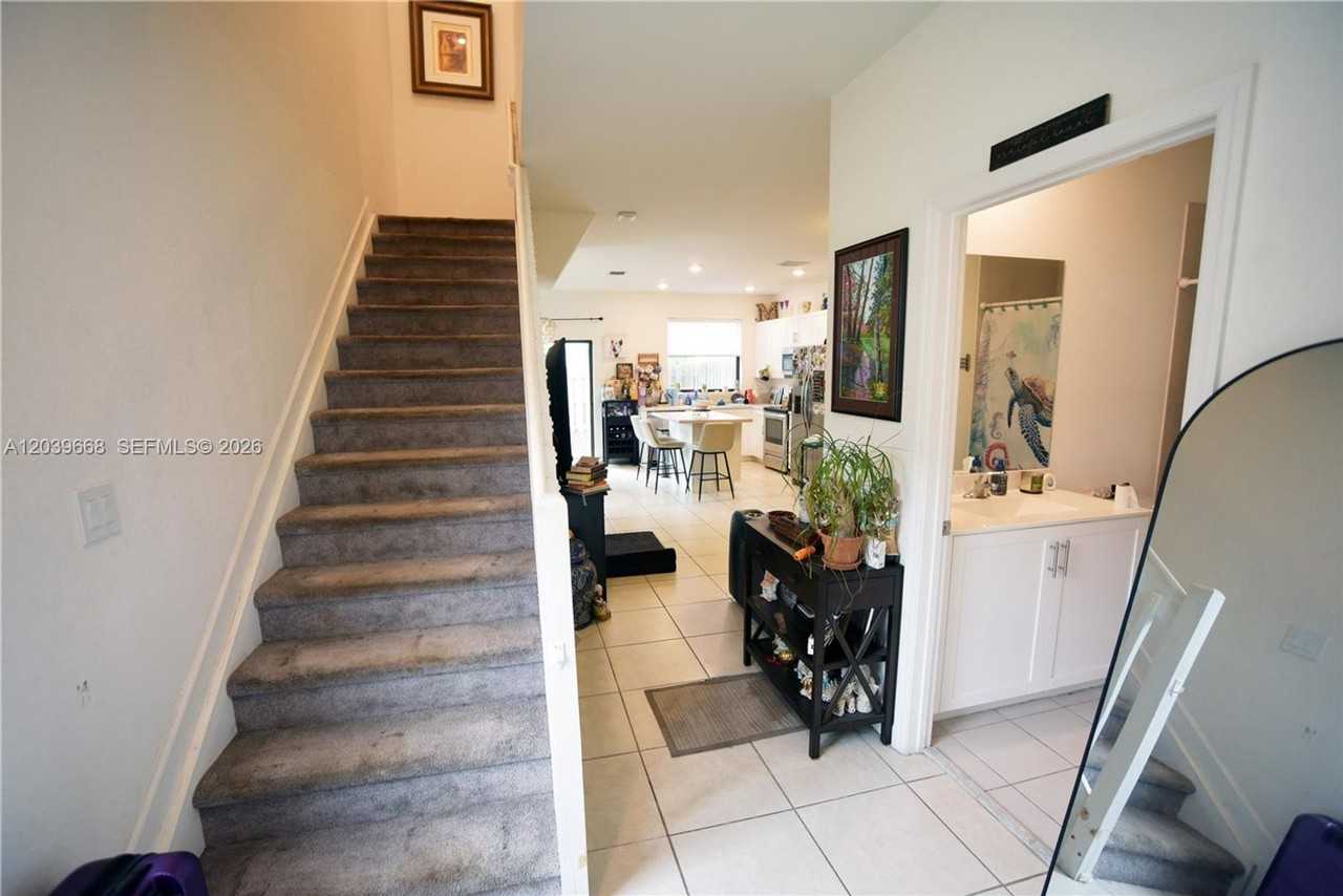 21404 Ne 3rd Path - Photo 6 of 19