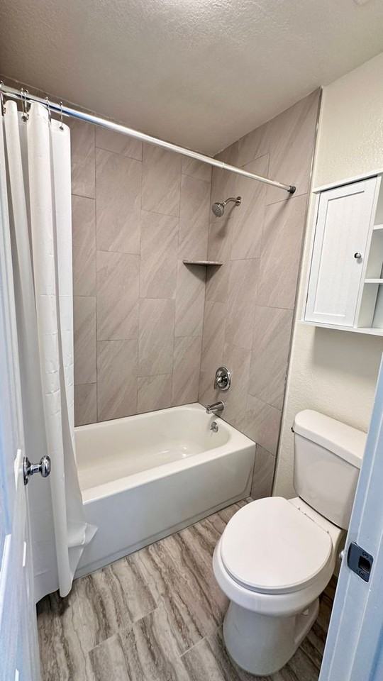 7222 Melrose St #104 - Photo 6 of 21