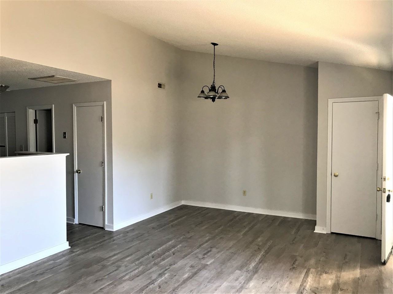 118 Marlene Dr - Photo 3 of 8