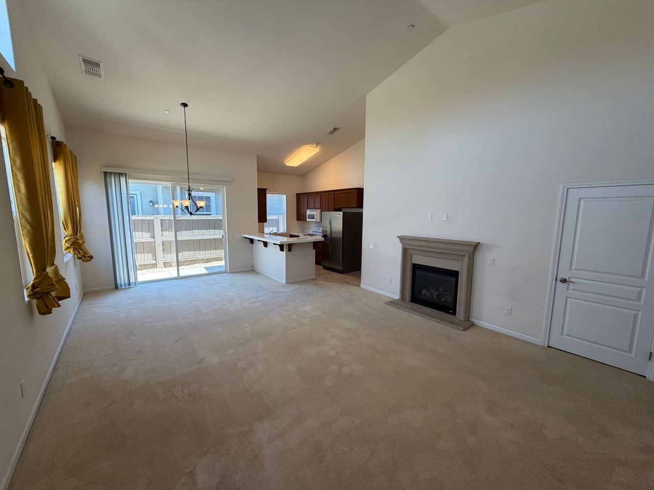 1353 Dolcetto Ln - Photo 5 of 17