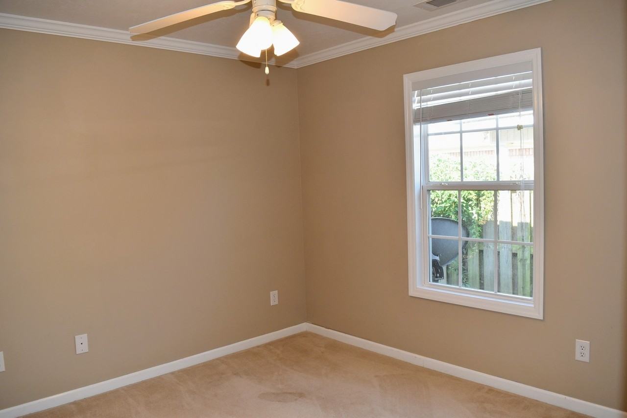 1074 Grove Landing Ln - Photo 3 of 33
