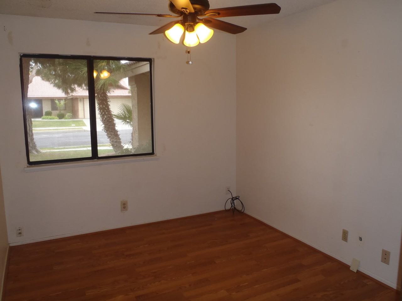 1249 Mountain View Dr - Photo 4 of 11