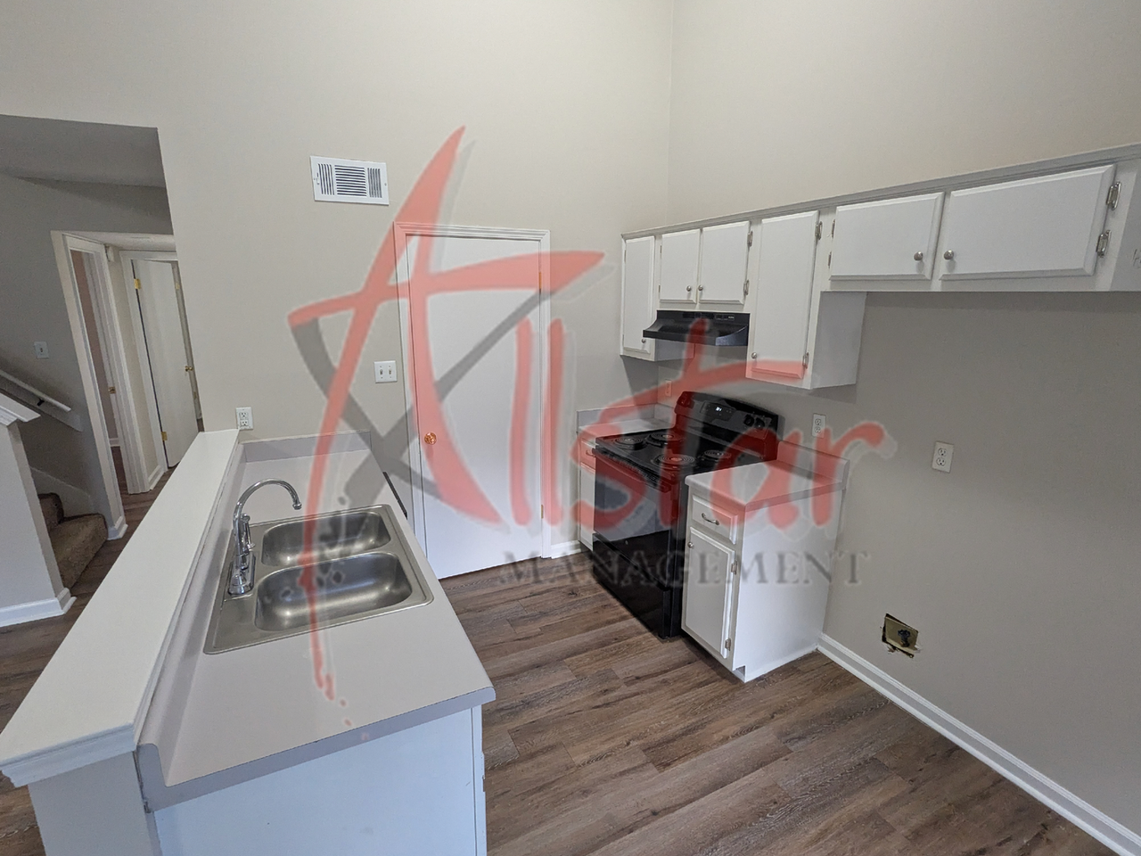 1936 E Parkway St - Photo 4 of 13