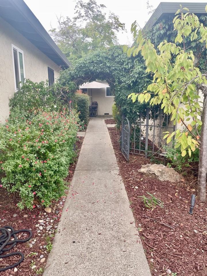 1042 W Hacienda Ave - Photo 2 of 17