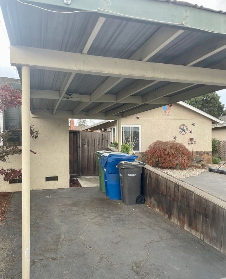 1042 W Hacienda Ave - Photo 4 of 17