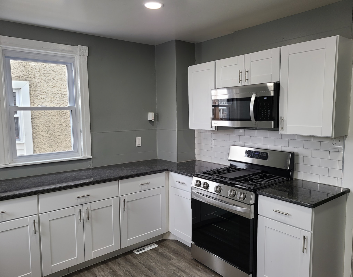 113 White Ave - Photo 2 of 12