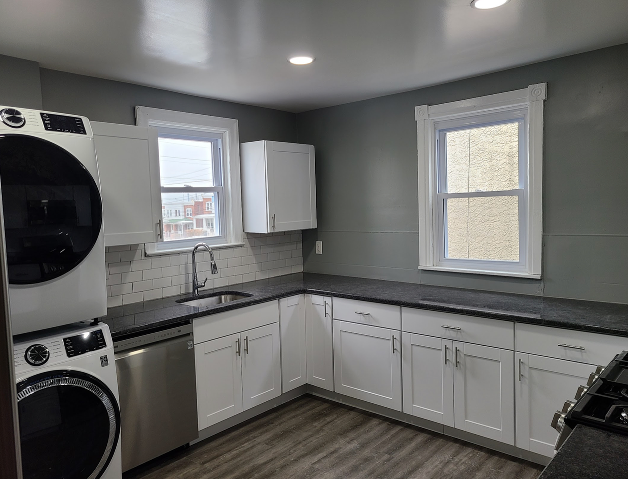 113 White Ave - Photo 3 of 12