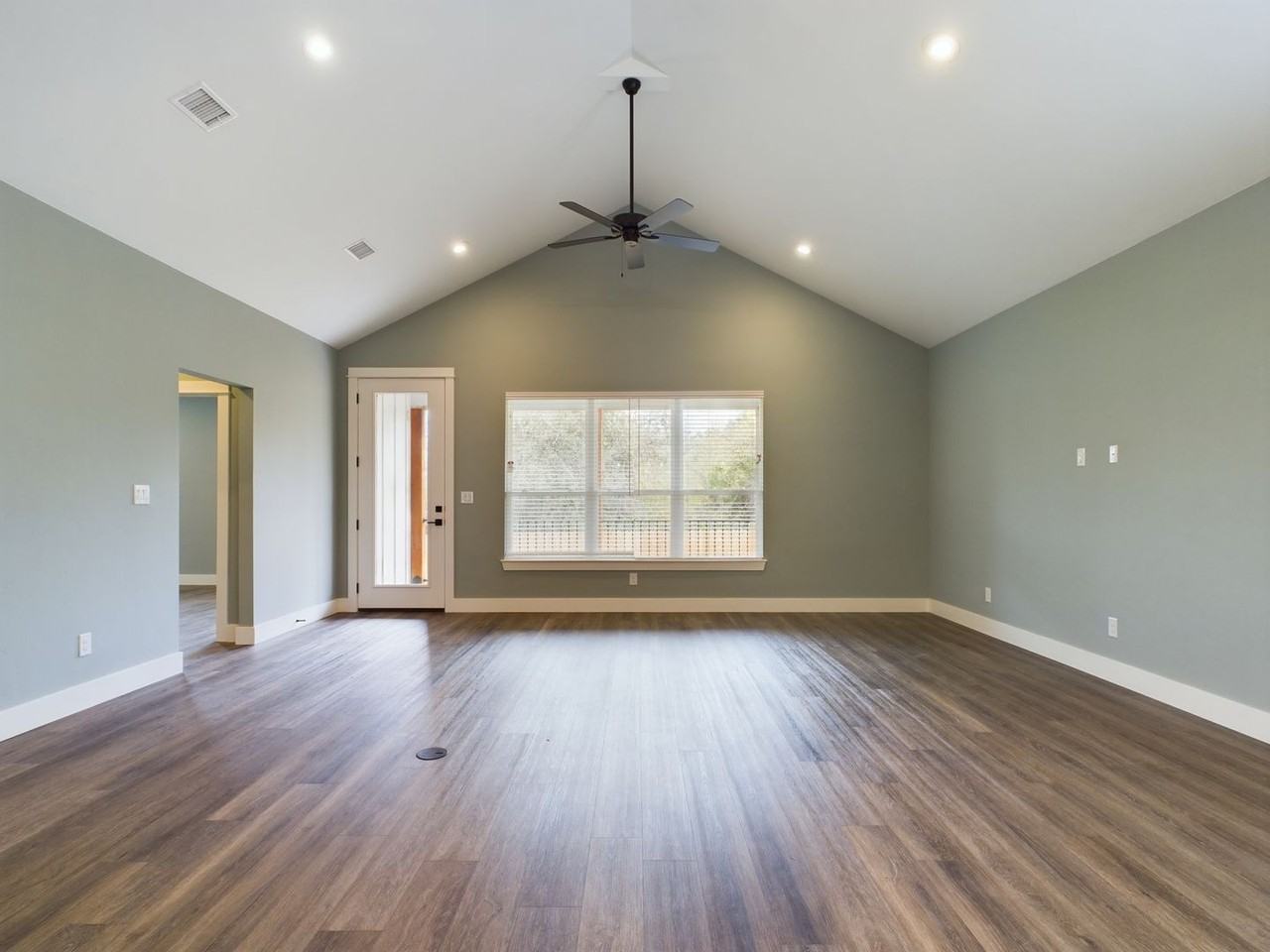 505 Mooney Ln - Photo 5 of 22