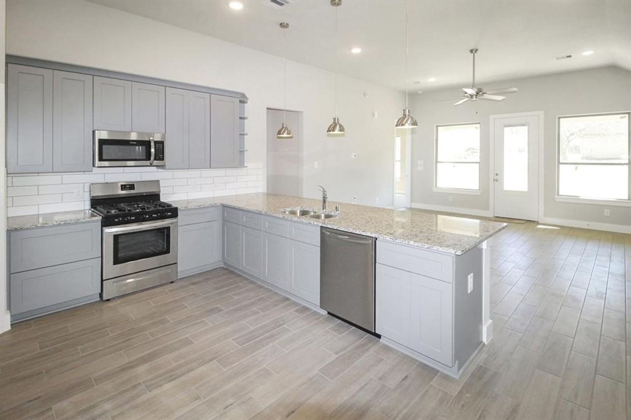 12970 Centaurus Ct - Photo 3 of 18