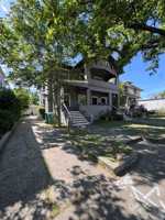 featured image of 1423 N San Joaquin St