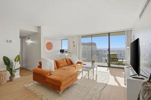 featured image of 1020 15th St #35N