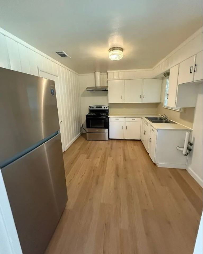 2217 N 41st St - Photo 7 of 11