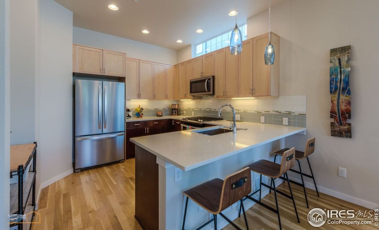 1364 Snowberry Ln - Photo 5 of 19