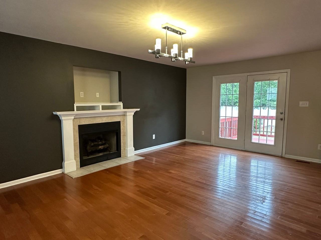 3679 Pioneer Dr - Photo 7 of 33