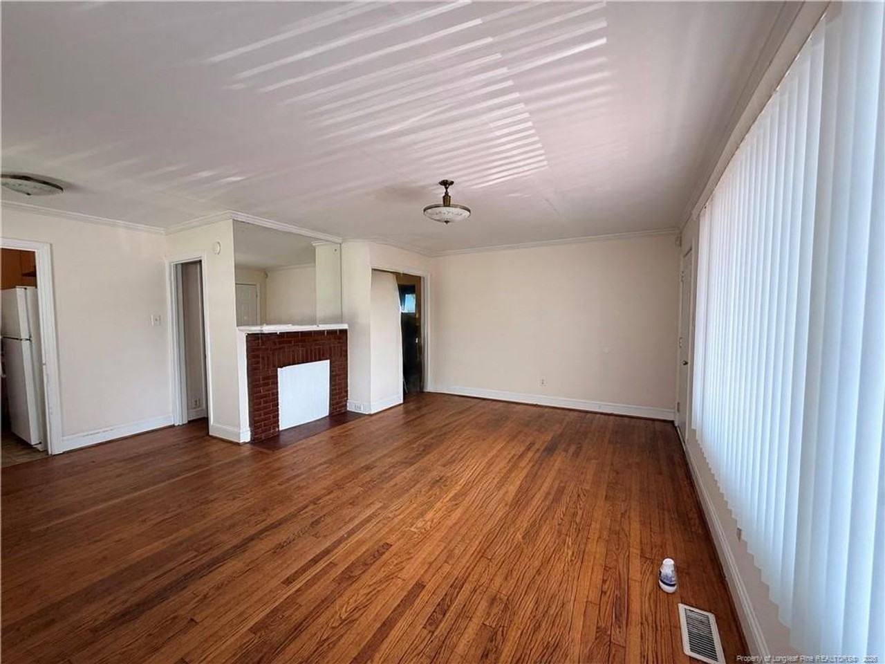 115 S Tarboro St - Photo 3 of 15