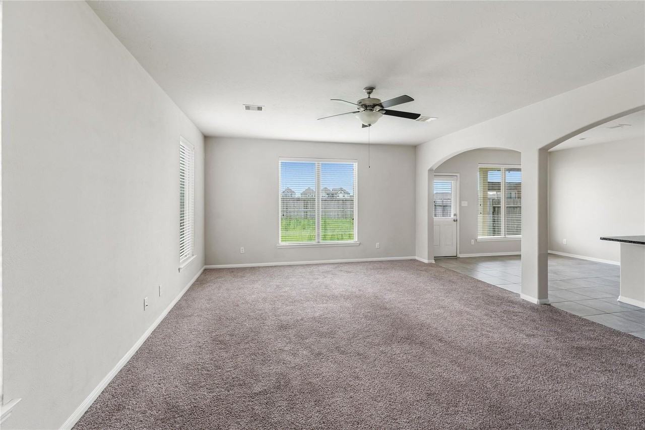 8014 Oxbow Manor Ln - Photo 4 of 28