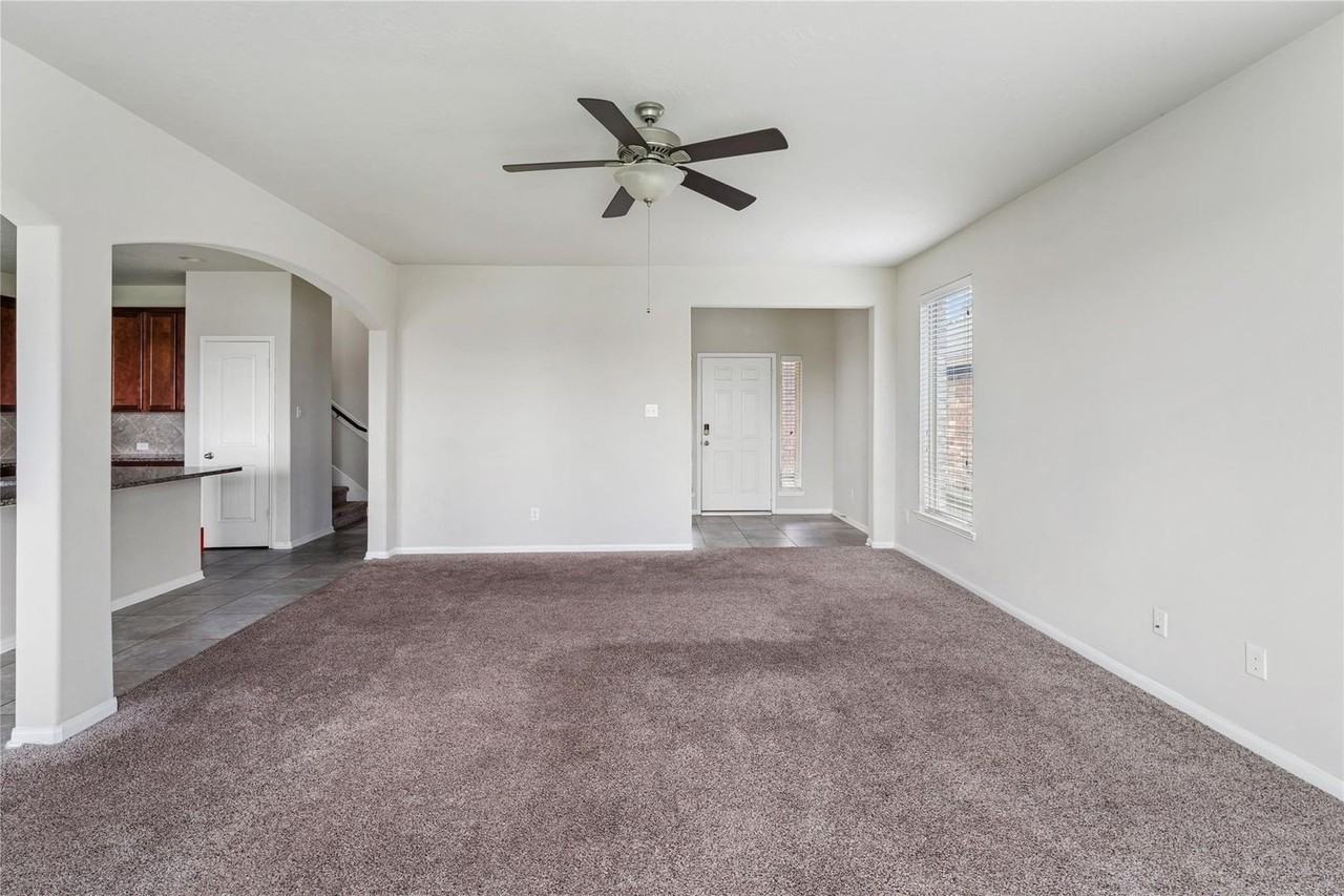 8014 Oxbow Manor Ln - Photo 5 of 28