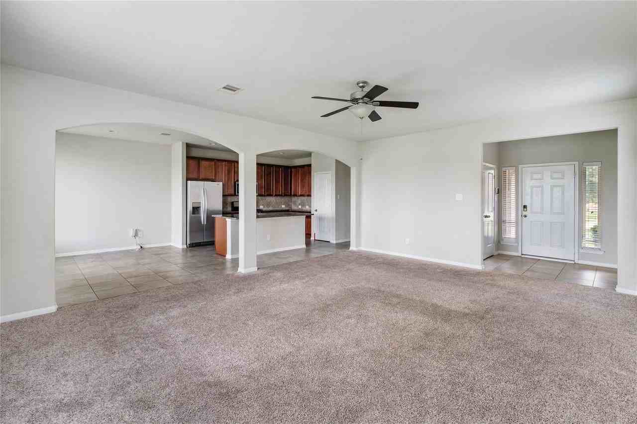 8014 Oxbow Manor Ln - Photo 6 of 28