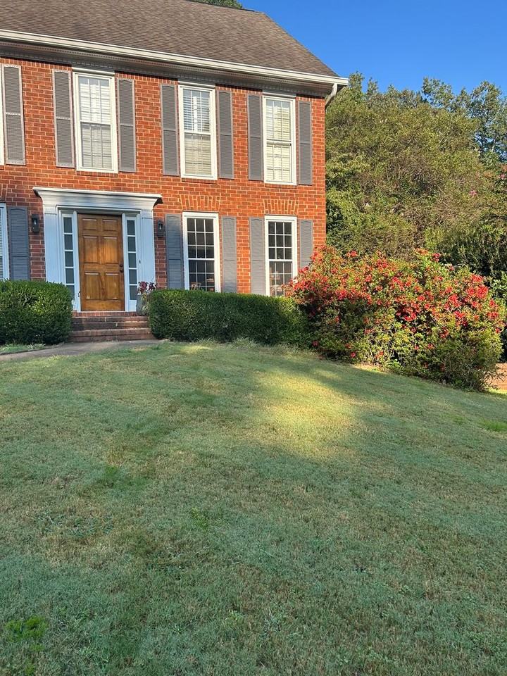 121 Ashbrook Dr - Photo 2 of 25