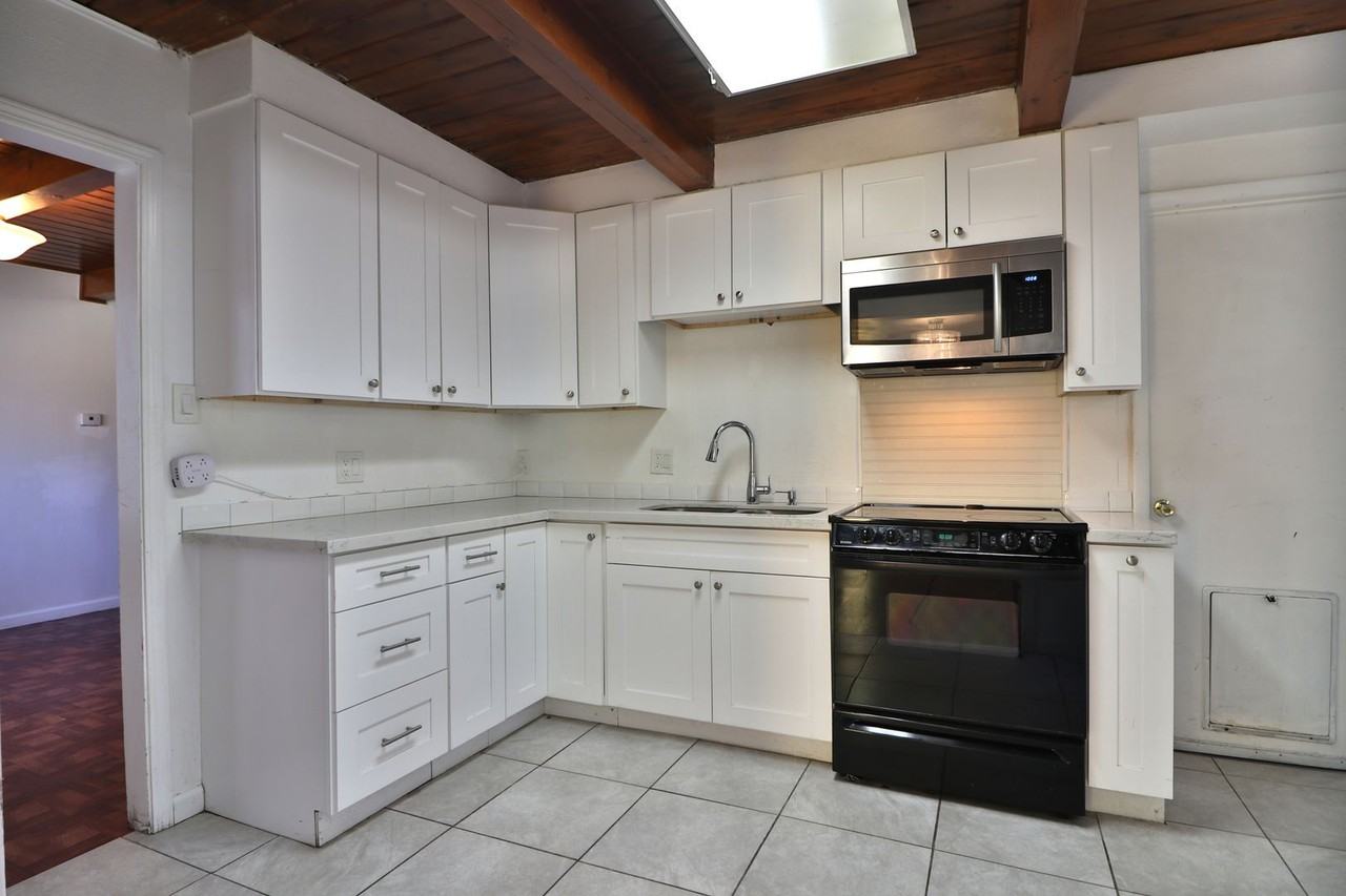975 ONE TIME - 975 Southworth Dr - Photo 4 of 19