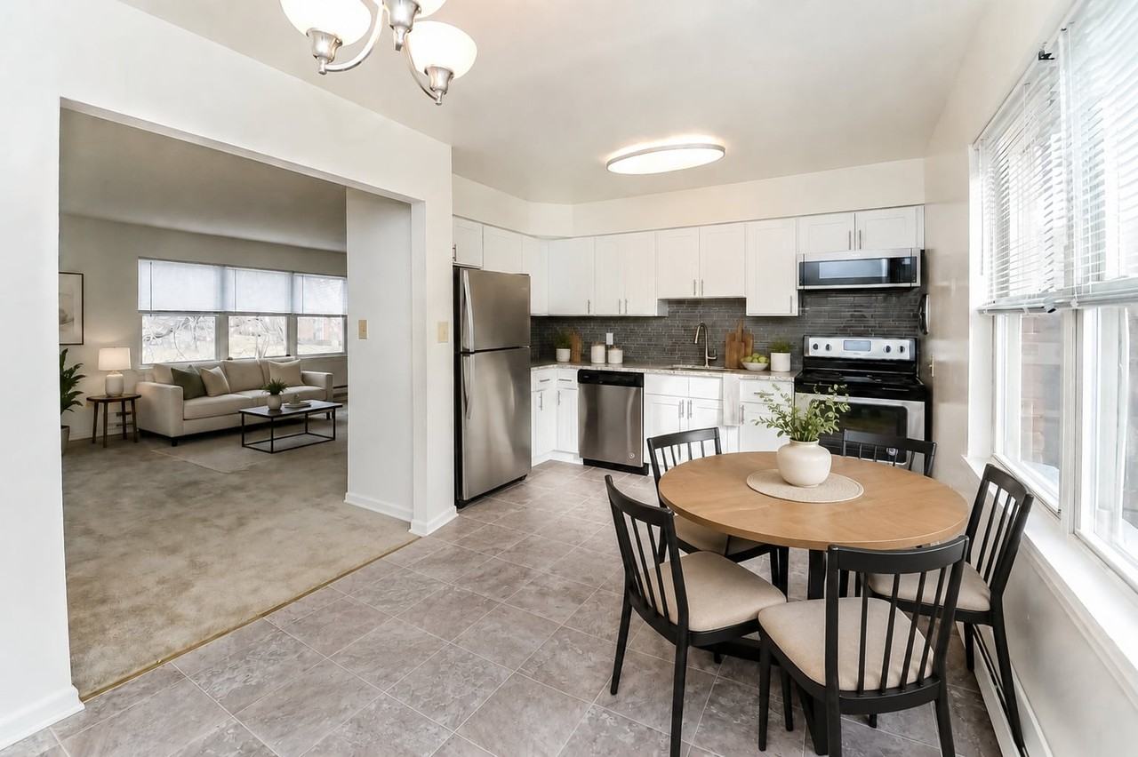 Eatoncrest Apartment Homes - Photo 3 of 29