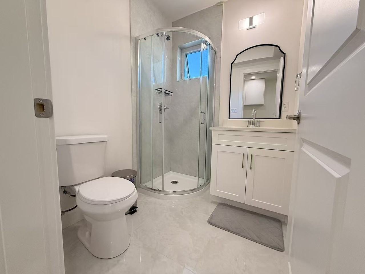 4750 Barker Crescent - Photo 7 of 13