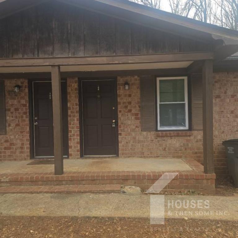 106 Batson Dr - Photo 2 of 14